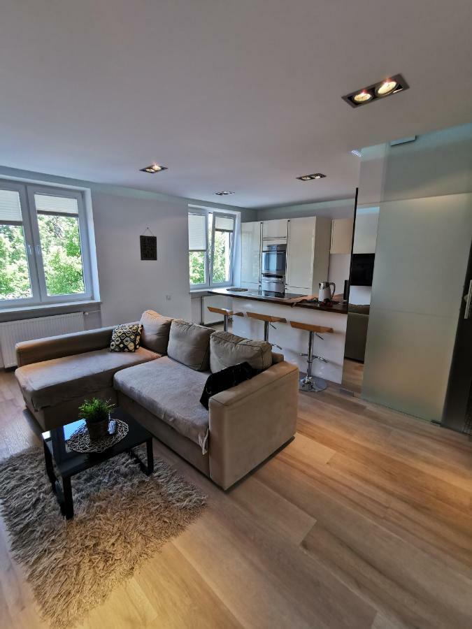 Nowoczesny Apartament III Al. Nmp Częstochowa Buitenkant foto